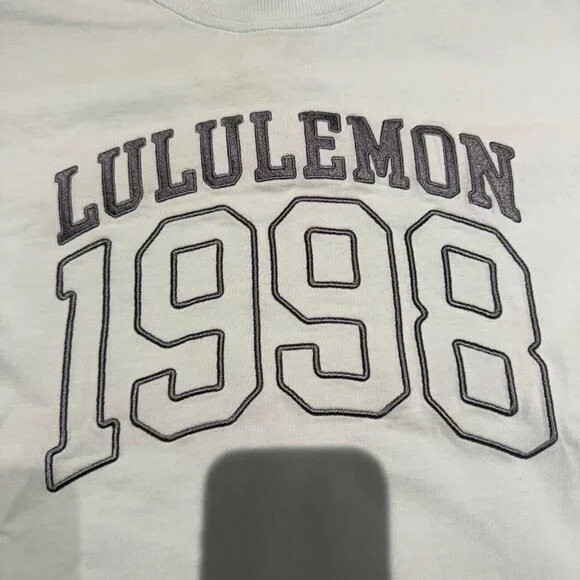 Lululemon Light Blue T-shirt (Size 4 Great Condition) - Picture 3 of 9